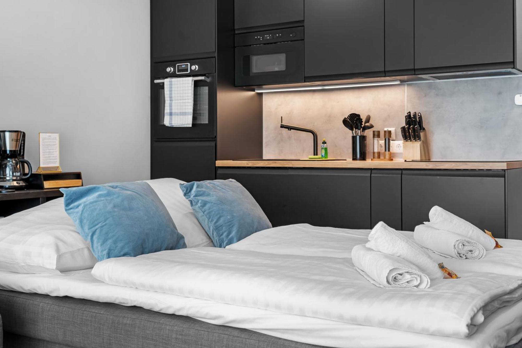 شقة Design Luxus, Vollausstattung, Neubau, 30Min Hbf Leipzig 8, Naehe Flughfaen, Bmw, Dhl, Amazon شكويديتس المظهر الخارجي الصورة